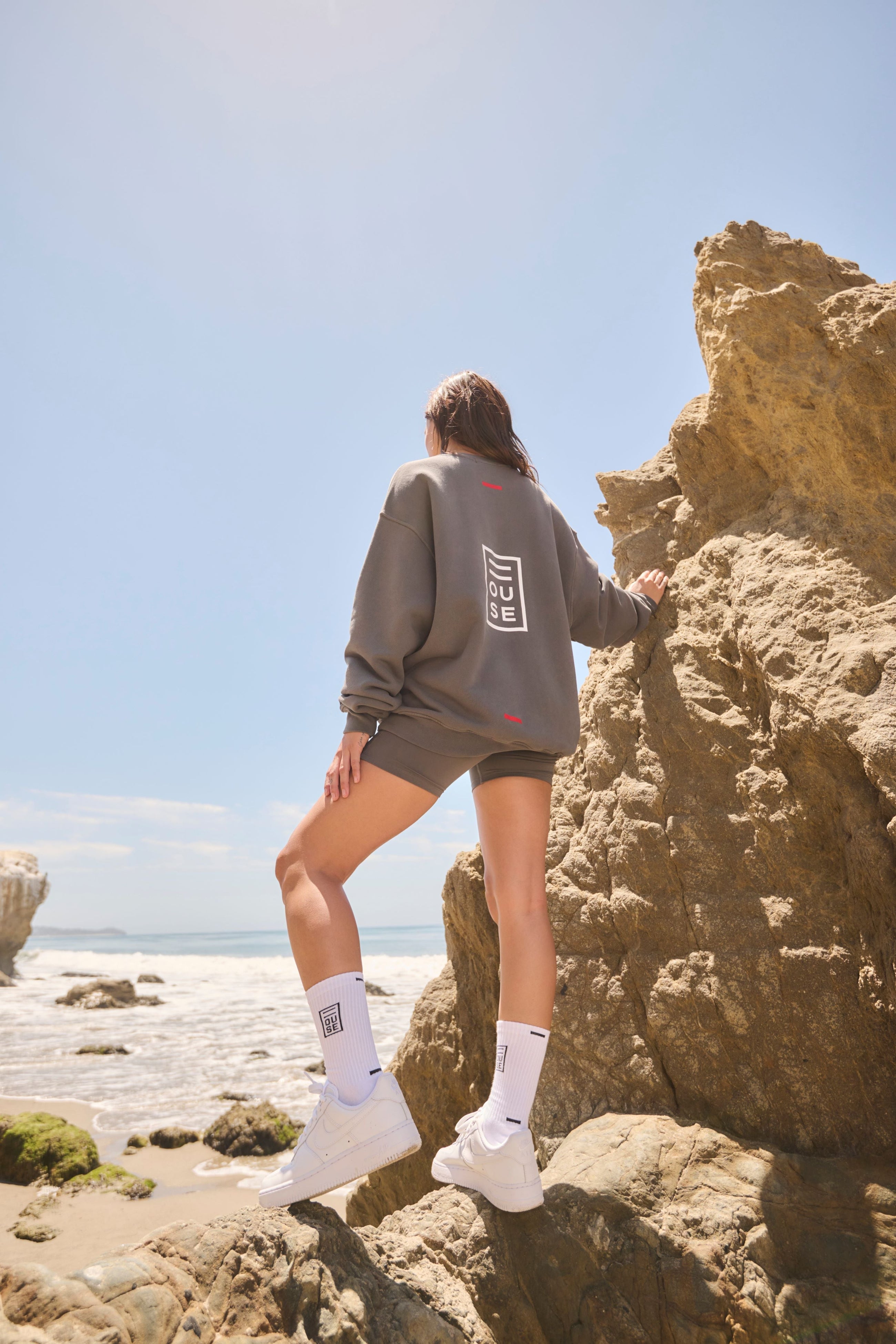 Unisex Mens Womens Crew Sweater in Dark Grey