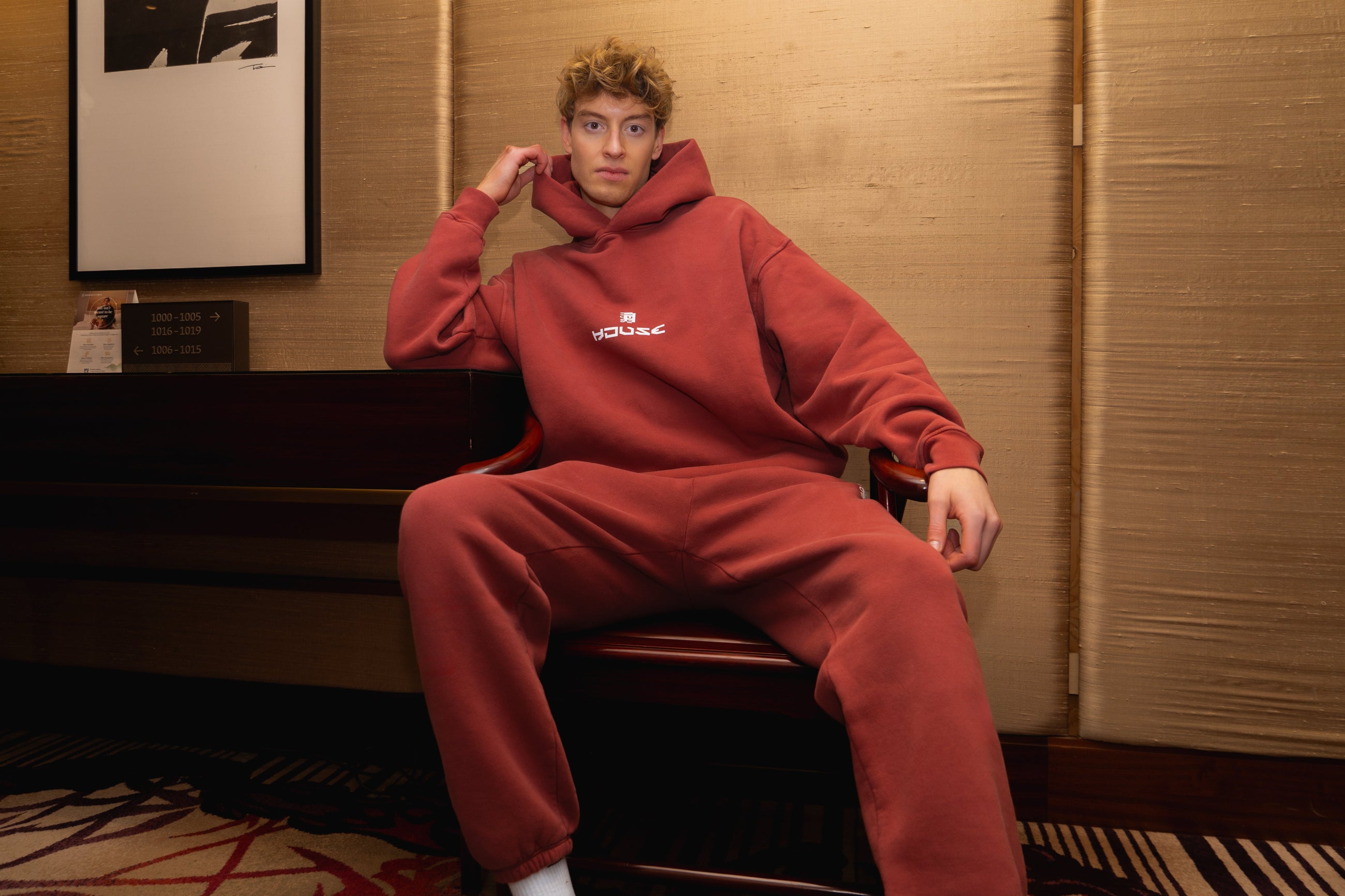 Hoodie 003 - Mars Red